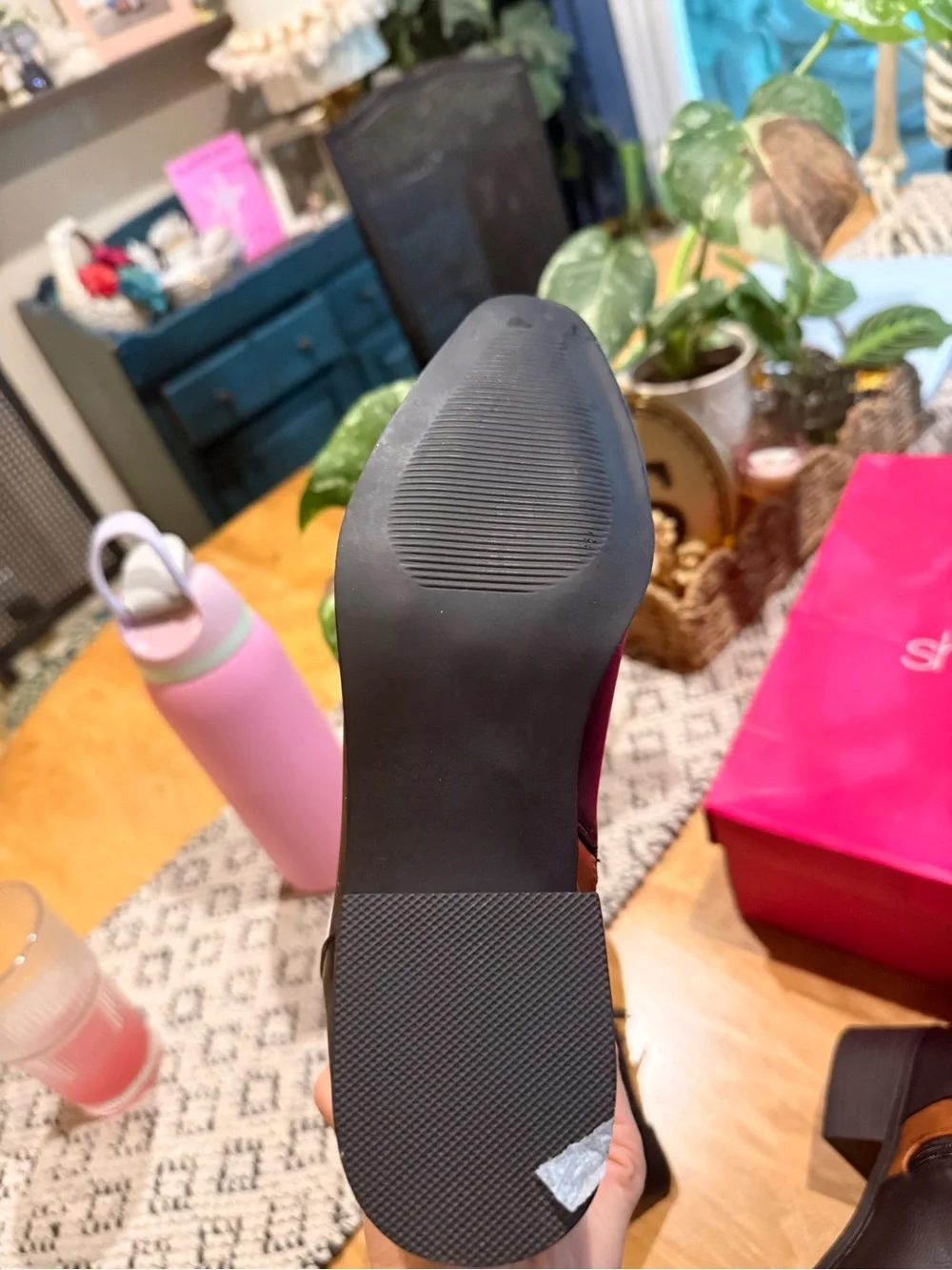 Shoe Dazzle sleek two